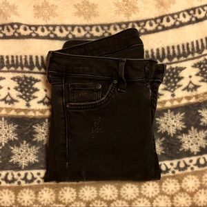 🌸SALE🌸 H&M Skinny Low Waist Ripped Denim Jeans